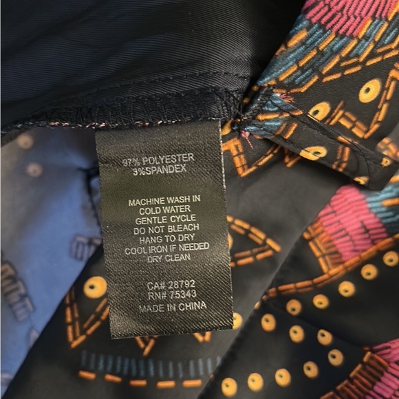 NWT House of Harlow 1960 Black Toucan Printed Satin High Waist Pants - 6 - Picture 9 of 11